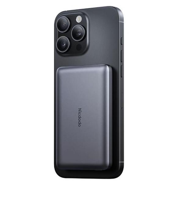 MCDODO MC-4651 10000mAh 20W Metal Ultra İnce Manyetik Kablosuz Powerbank - Siyah